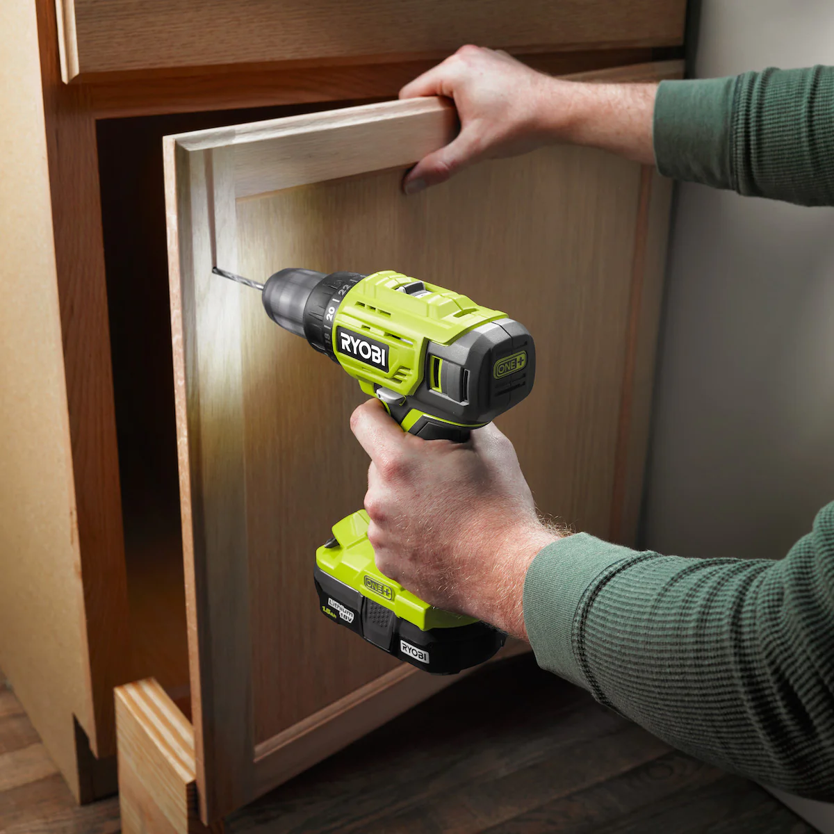18V ONE+ 2-SPEED 1/2" DRILL/DRIVER KIT - Image 6